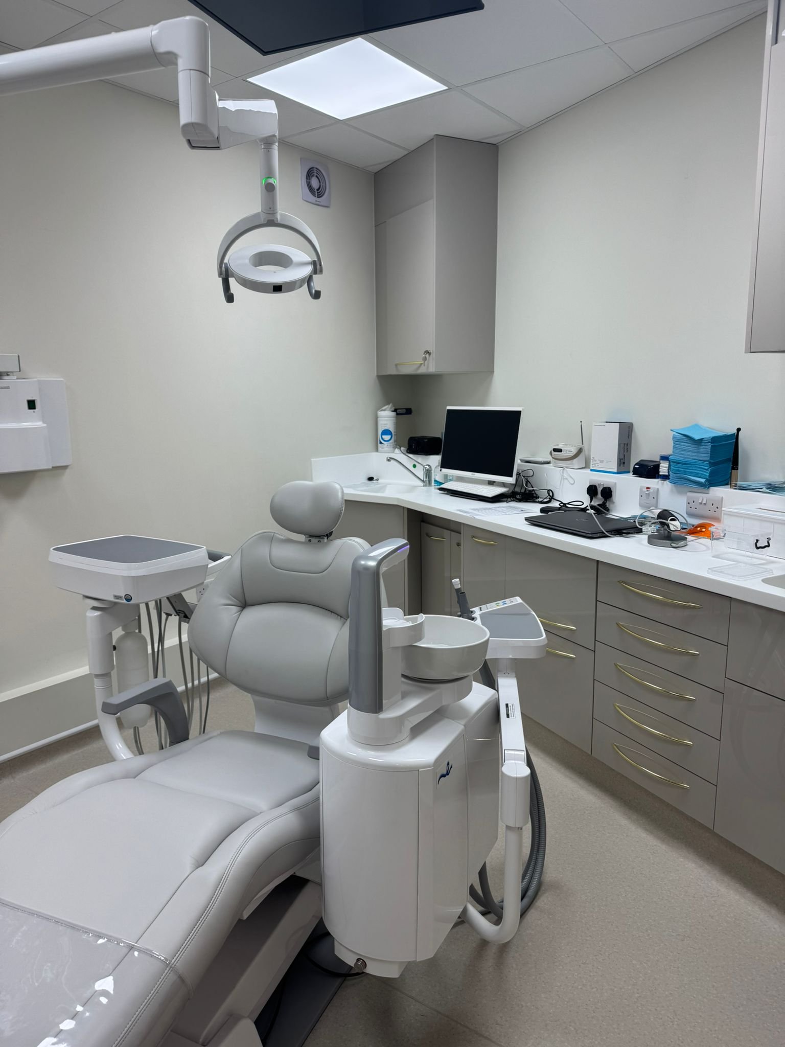 aura dental sandy1