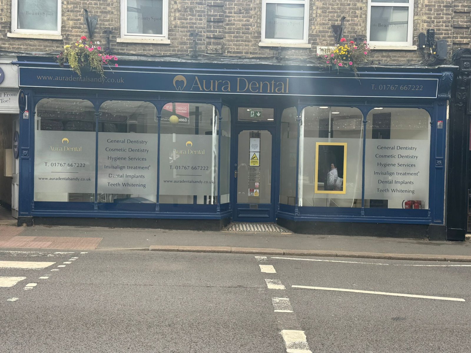 aura dental sandy10